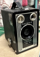 Eastman Kodak Co Brownie Target Six-16 Box Camera Vintage