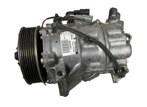 2020 Renault Clio Mk5 V 1.3 AC Klimaanlagenkompressor Pumpen Einheit 926005450R