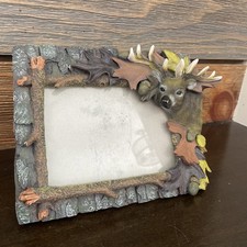 Rustic Cabin Style Photo Frame 3.5โ x 5โ Buck 3D Free Standing Ceramic Realism