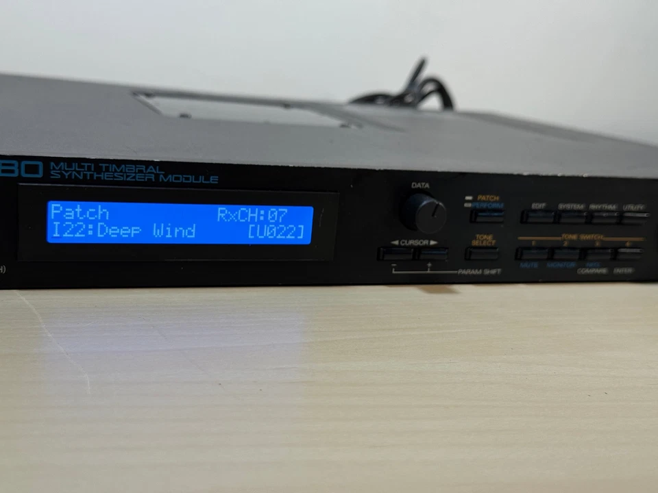 Roland JV-880 Multitimbral Synthesizer Module - New Screen! -tested! READ DESC! - Image 4 of 4