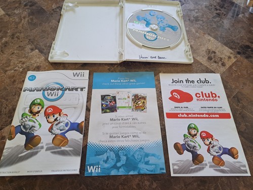 Mario Kart Wii Nintendo With Case,Manual & all inserts Authentic Free Shipping - Picture 3 of 4