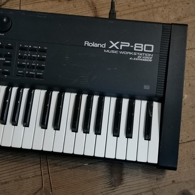 【動作良好】Roland XP-80 シンセサイザー 76鍵盤 ソフトケース付き Roland XP-80 76-Key Synthesizer Workstation Keyboard Junk For