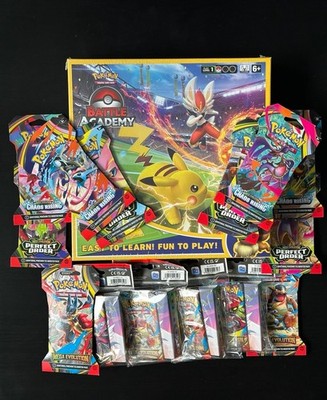  Pokémon Battle Academy + 10 Sleeved Booster Packs + 4 Portfolios 