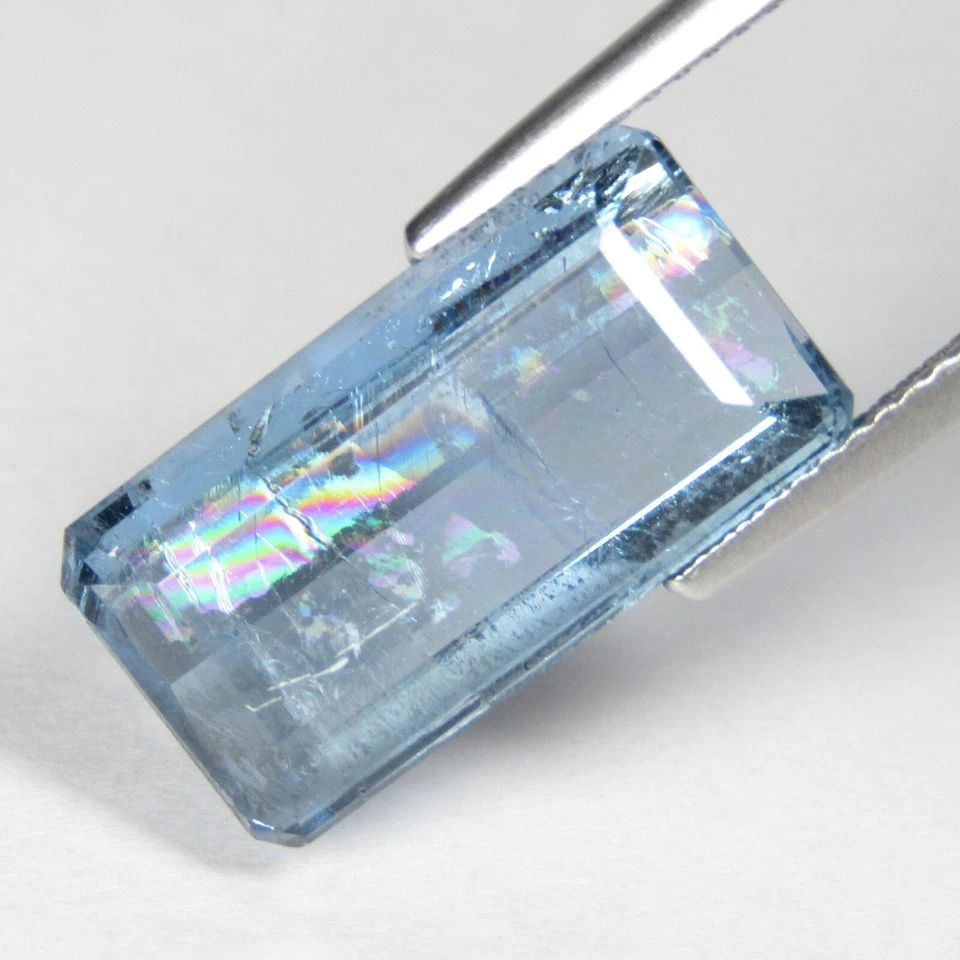 Piedra preciosa suelta corte esmeralda de Brasil 10,10 quilates fluorita natural 17,5 x 9,2 x 6,2 mm Foto 3 de 4