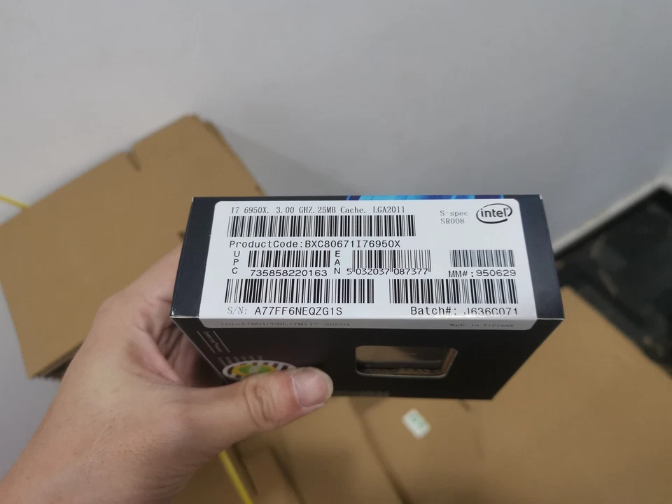 6950X  Intel Core i7-6950X 3.0GHz 10Core SR2PA 25M LGA2011-V3 CPU Processor - Image 4 of 4