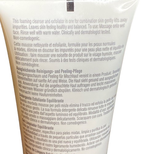 Elizabeth Arden Visible Difference Skin Balancing Cleanser & Lotion 2 pieces - Picture 3 of 3