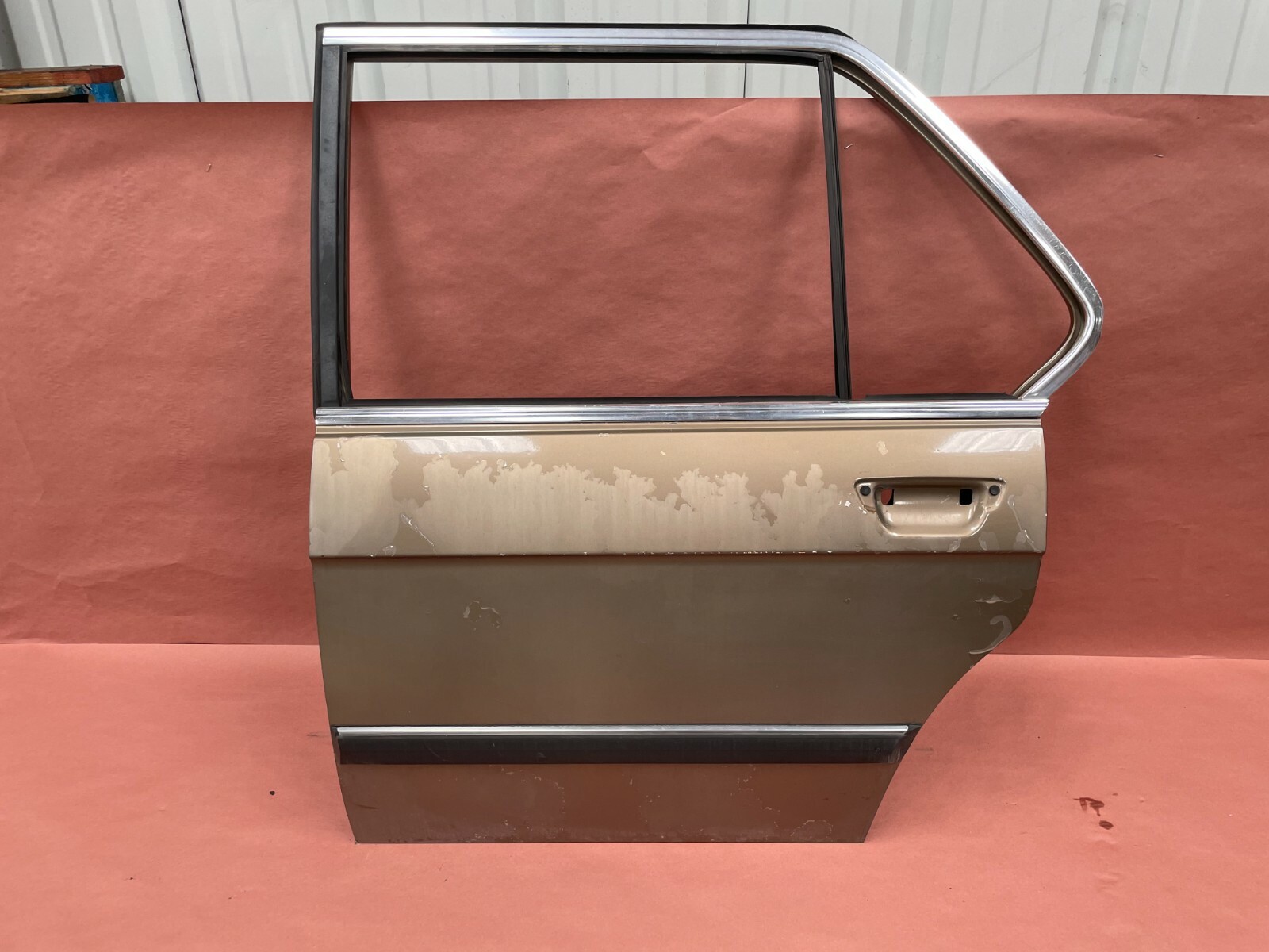 Left Rear Door Shell 19 19 Bmw E28 528e Oem 249 Bahama Beige Ebay Left Rear Door Shell 19 19 Bmw E28 528e Oem 249 Bahama Beige Ebay