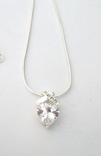 CRYSTAL HEART NECKLACE MADE WITH SWAROVSKI ELEMENTS 18-20"