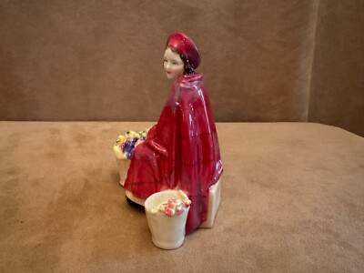 美品ロイヤルドルトン　フィギュリン ロイヤルドルトン フィギュリン Bonnie Lassie HN1626