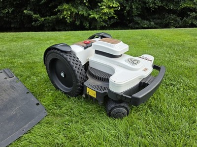 Ambrogio Mähroboter 4.0 Elite 4WD mit Power Unit Medium ALLRAD