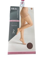 Silk Impressions Pantyhose Size Medium Light Support Sheer 2 Pair 20 Denier NEW