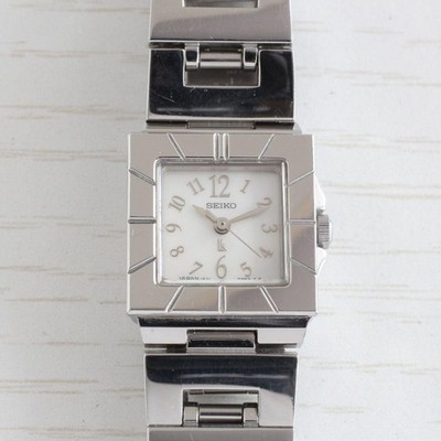 Seiko Lukia Watch Model 1F21-5C5O Quartz Women's Timepiece