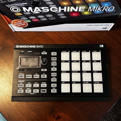 Native Instruments MASCHINE MIKRO Mk2 Pad Controller