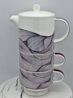David s Tea  Tea for Two  Knotted Roots Metallic Rose Teapot