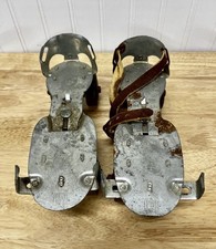 Union no 5 Vintage Metal Clamp on Roller Skates 1960's
