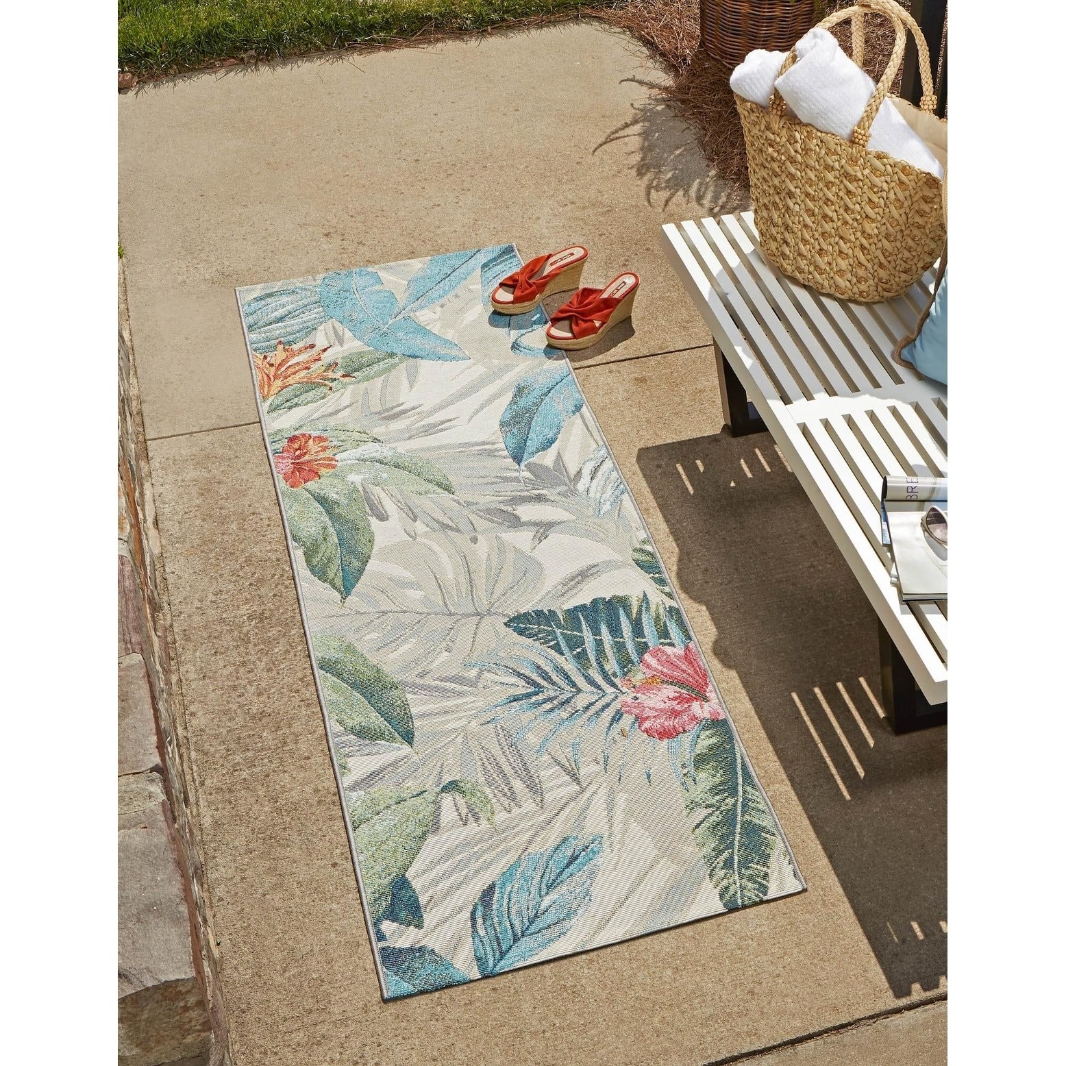 Handwoven Turgh Collection Outdoor Area Rug