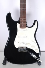 Squier by Fender Stratocaster-SE Strat 22 fret-black electric guitar