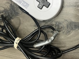 Super Nintendo SNES Console Bundle 2 Controllers - 6 Games - Tested