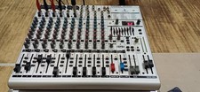 Behringer Eurorack UB1832FX-PRO mixer