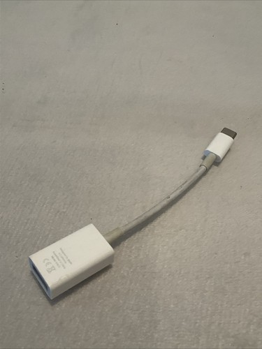 Genuine Apple USB-C to USB Adapter A1632 - Picture 3 of 4