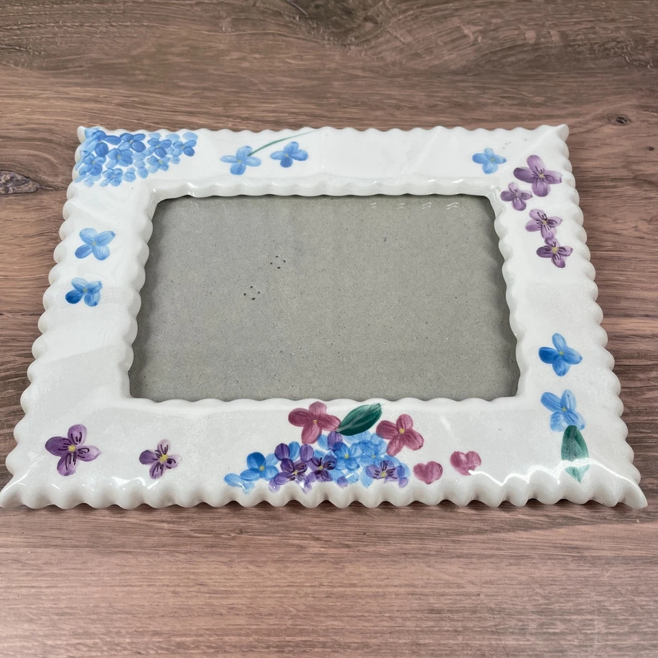 Vintage ceramic 5x7 Picture Frame Pink & Blue Flowers Scalloped Edge Cottagecore - Image 2 of 4