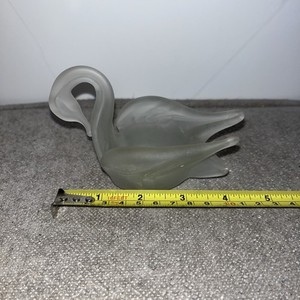 4.5” Glass Swan Put Trinkets In