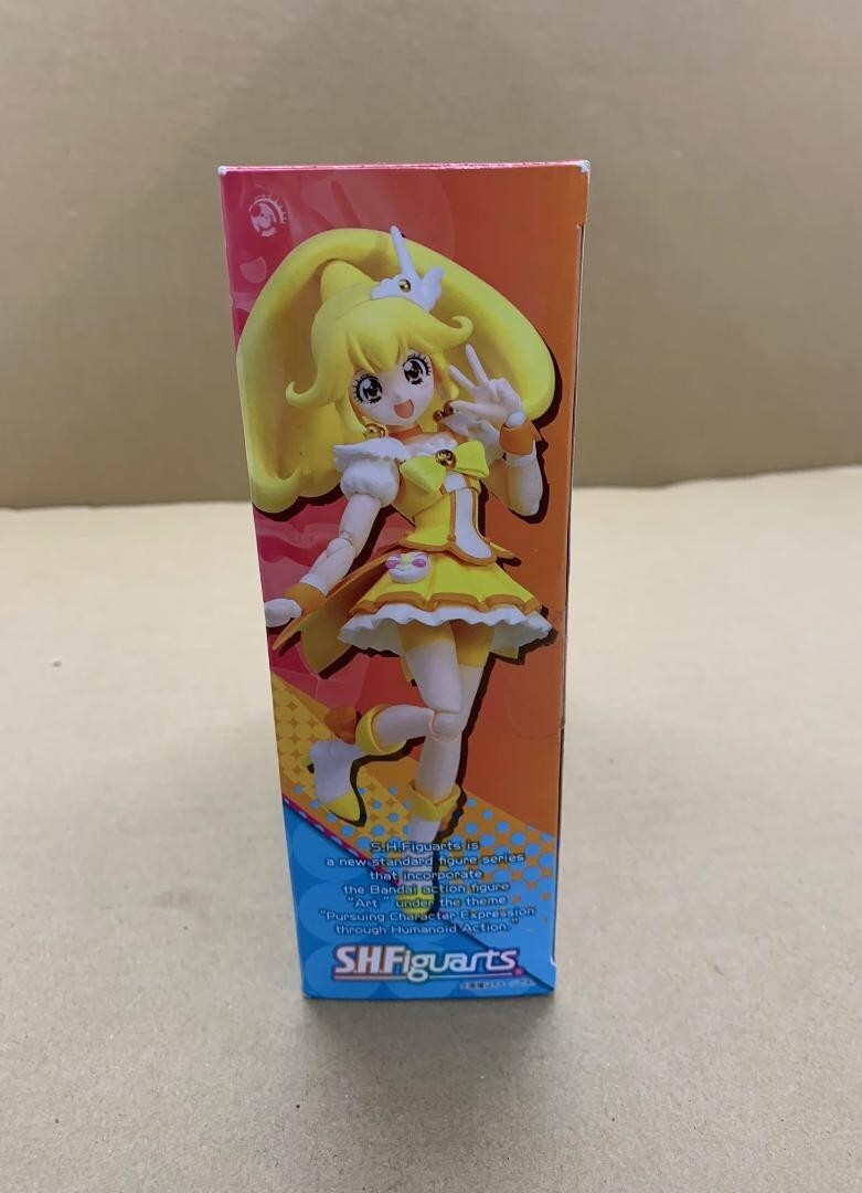 BANDAI S.H.Figuarts Smile PreCure! Cure Peace Action Figure