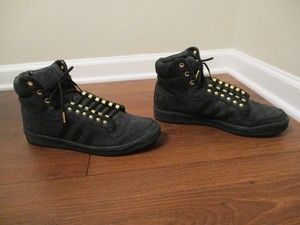 black and gold adidas top ten