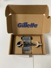Gillette Mach3 for Men, 1 Gillette Mach3 Razor Handle + 4 Refill Cartridges BNIB