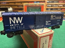 Lionel 6-9771 O Gauge Norfolk and Western Boxcar New In Original Box TCA MUSEUM