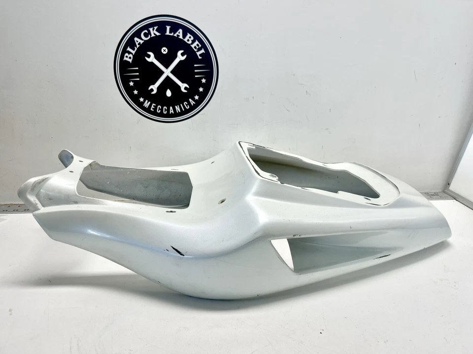 Carenado asiento sección trasera biposto Ducati 748 996 998 916 usado necesita pintura blanca Foto 3 de 4