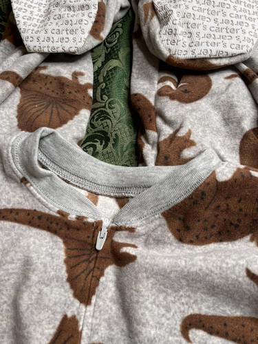 Nwt 8 14 10 12 carters feet dinosaurs pajamas christmas sleeper matching family - Picture 4 of 6
