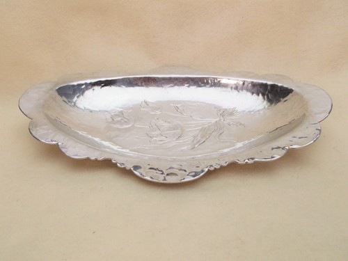 Aluminum Rodney Kent Oval Bread Tray No. 406 and a Triangular Mark - Picture 2 of 5