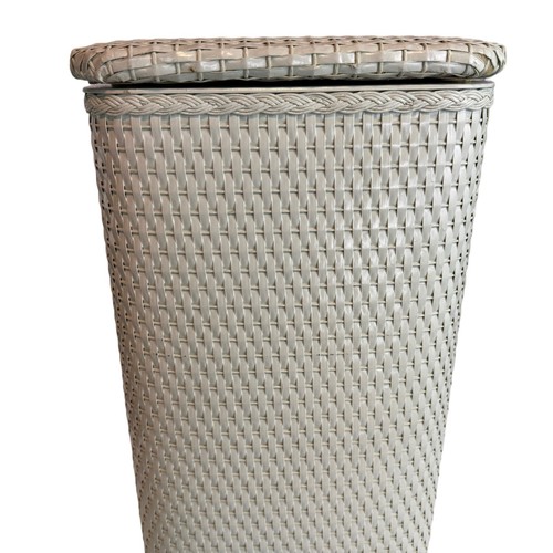 Vintage Redmon Mint Green Woven Wicker Laundry Clothes Hamper Basket with Liner - Picture 10 of 12