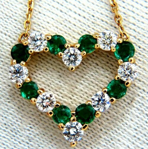 Runde Echtschmuck-Halsketten & -Anhänger Smaragd