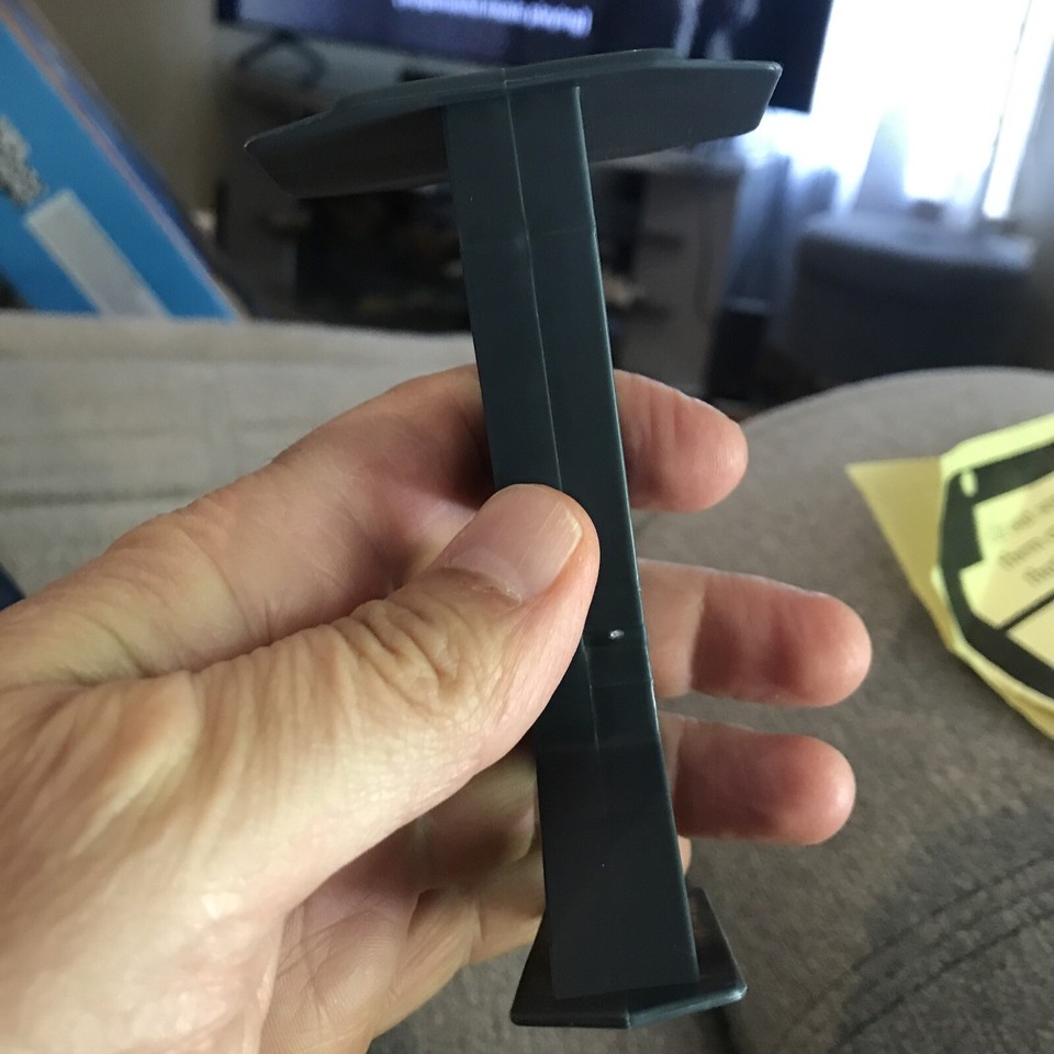 Hot Wheels Colossal Crash Replacement Part GFH87 Car Feeder Stand