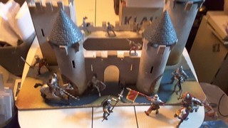 ANCIEN CHATEAU FORT SOLDATS DIVERS