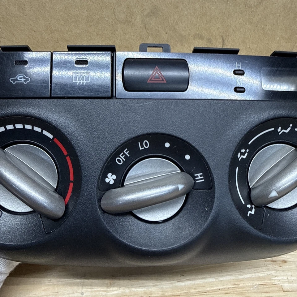 2004-2005 Toyota RAV4 Dash Climate Control HVAC Heater Air Conditioning Switch Foto 3 de 4