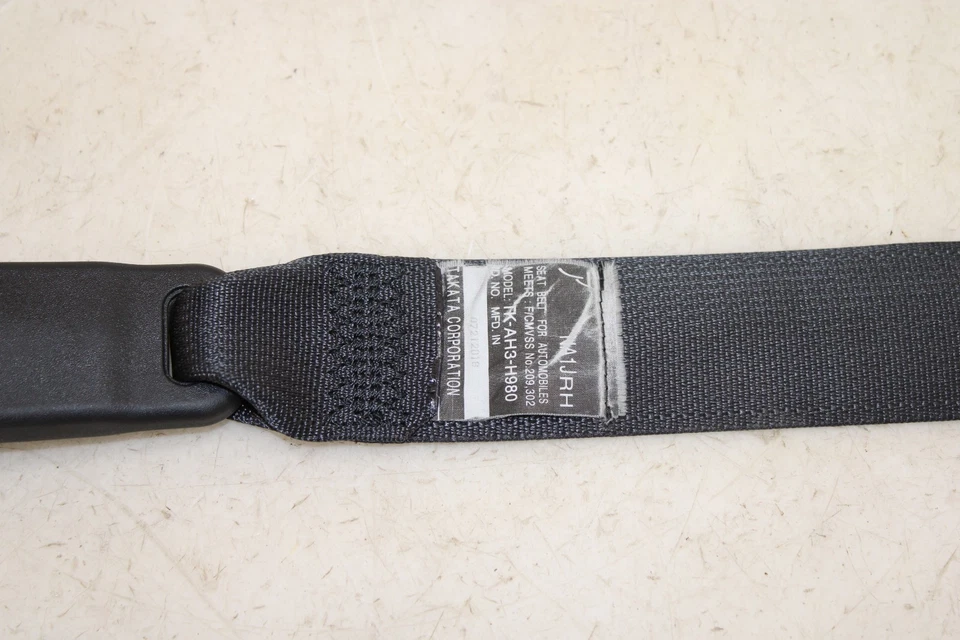 Cinturón de seguridad derecho Fiat 124 Spider 2017-2020 OEM MZ28 Foto 3 de 4