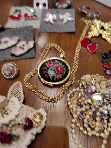 Vintage Cottagecore Costume Jewelry lot  17 Earrings Brooches Bracelet Necklace