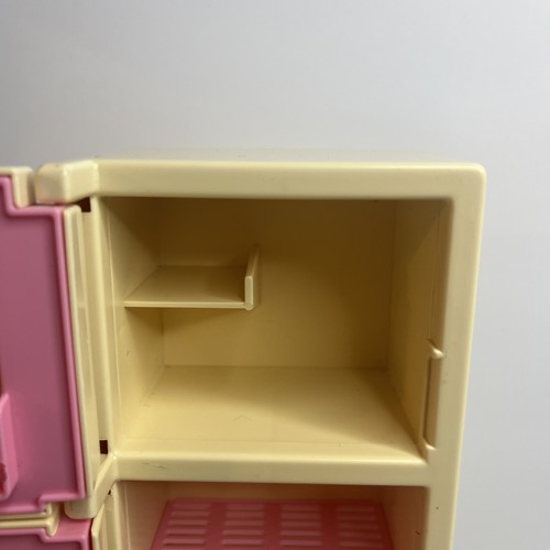 Vintage 1987 Barbie Kitchen and Refrigerator With Accessories. - Picture 6 of 24