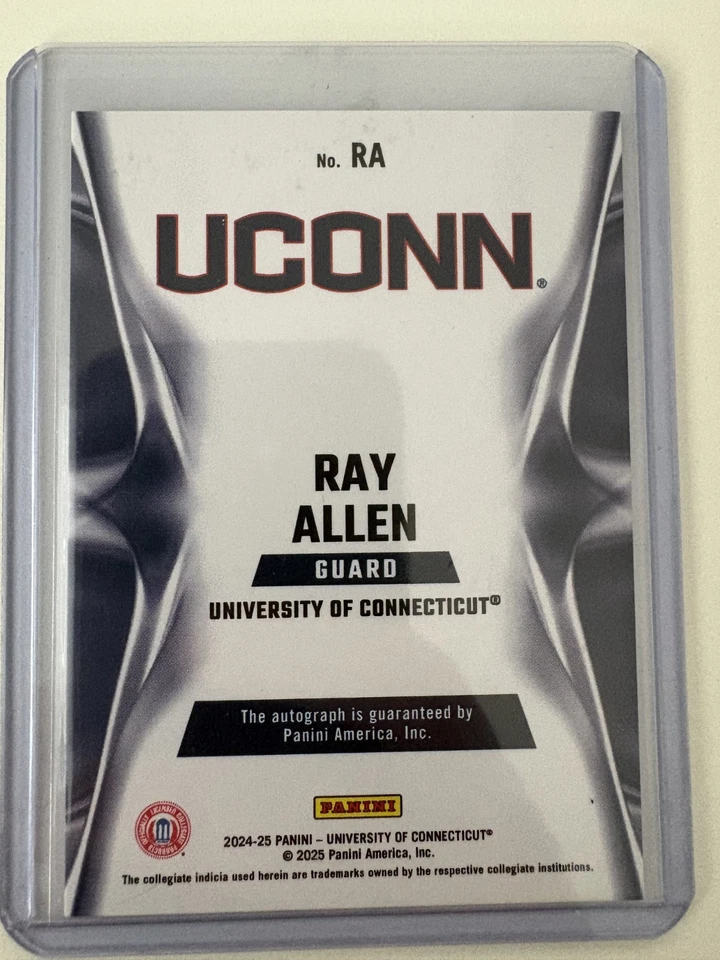 2024-25 Panini UCONN NIL firmas privadas cúbicas #RA Ray Allen automático/10 SP Foto 2 de 2