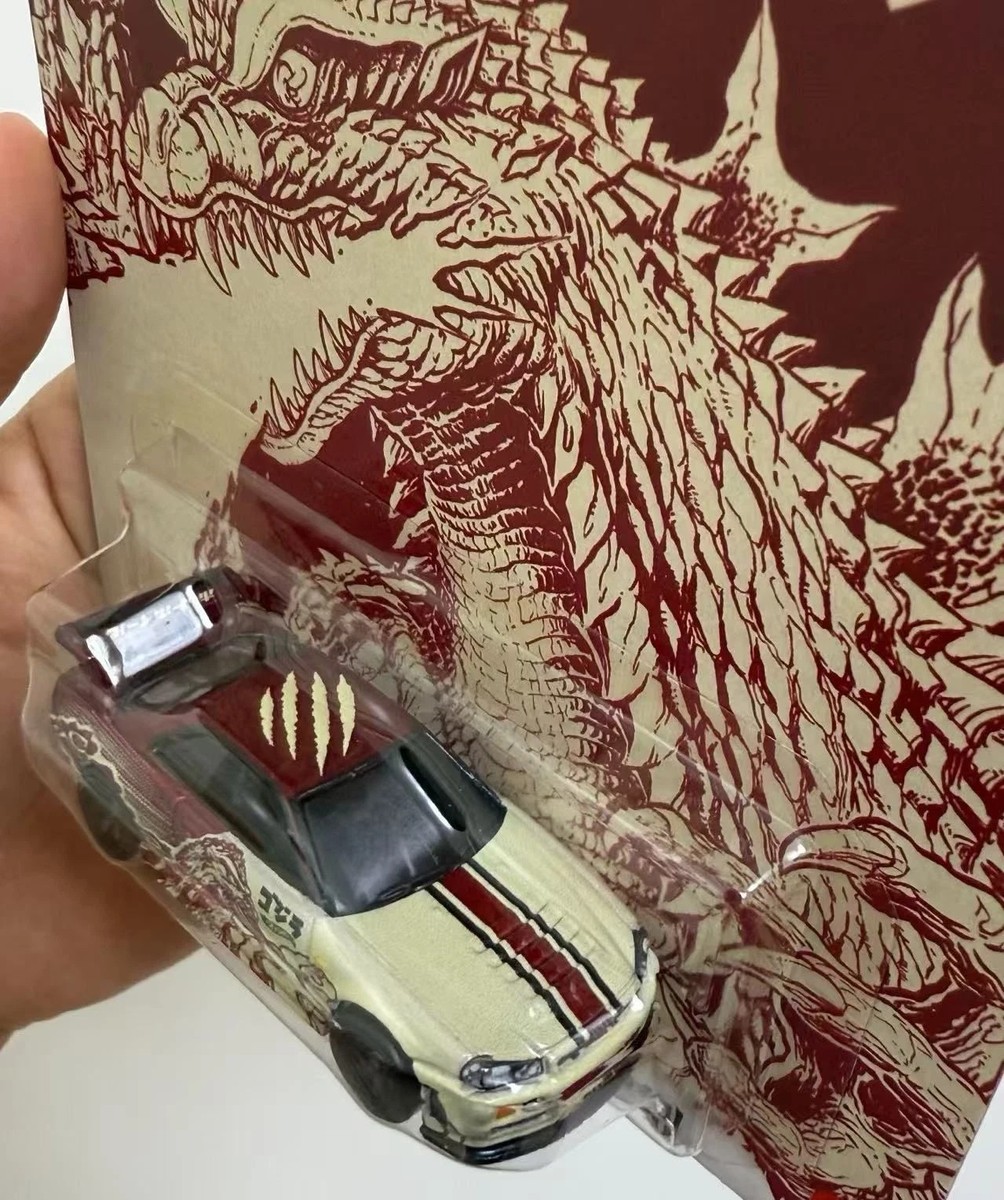 Hot Wheels Premium Godzilla Nissan Skyline GT-R BNR34 Diecast Car
