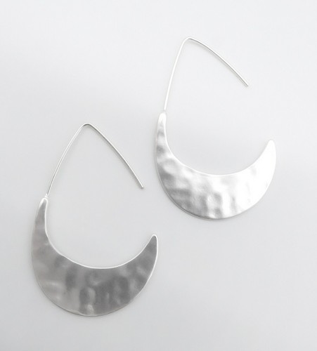 NEW Mat Silver Hammered Textured Flat Crescent Thin Threader Wire Hook Earrings - Picture 11 of 11