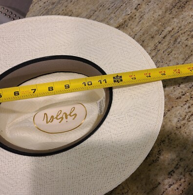 Designer Hat Augusto Di Zola Straw Off White Purple Blue  display picture 3