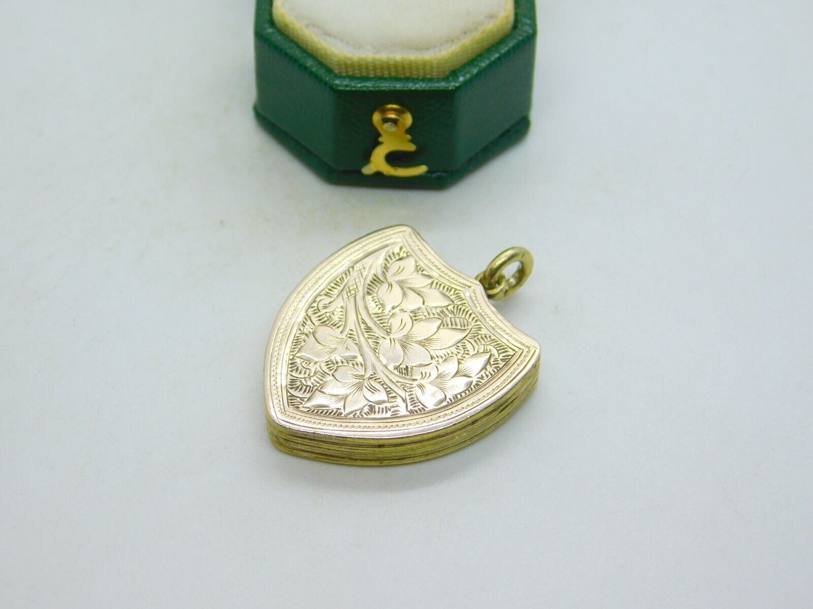 Picture 1 of 6