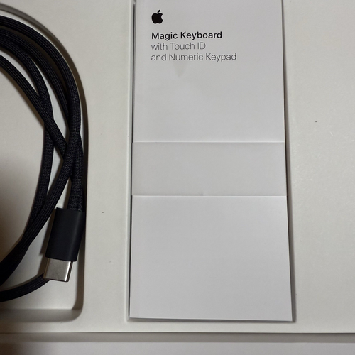 BRAND NEW Apple Magic Keyboard w/ Touch ID & Numbers Black - A2520 / MMMR3LL/A - Picture 9 of 10