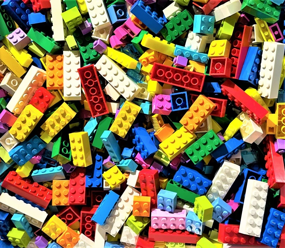 100 LEGO Basic Bricks Blocks Sizes 1x1 1x2 2x2 2x3 2x4 bulk lot mix colors large - Image 3 of 3