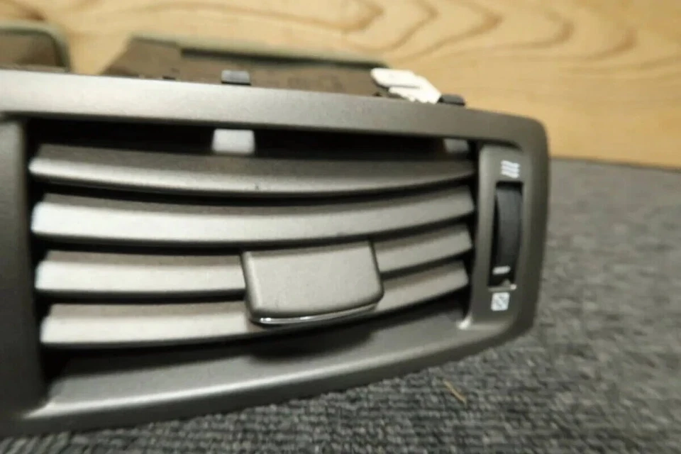 Panel de instrumentos calentador aire aire aire aire ventilación Toyota Lexus IS250 IS350 55670-53010 genuino Foto 3 de 3