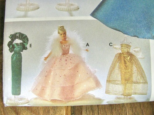 Retro Barbie Doll Clothes Sewing Pattern Vintage Gowns Simplicity 8481 Uncut - Picture 3 of 5